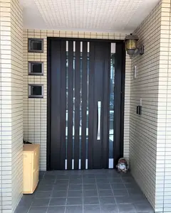 断熱性を高めた玄関へ